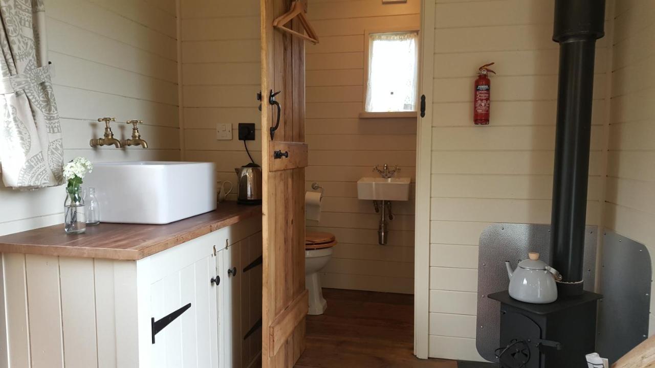 Wilderness B&B 3 Self Contained Rooms Nr Sissinghurst Headcorn Exterior photo